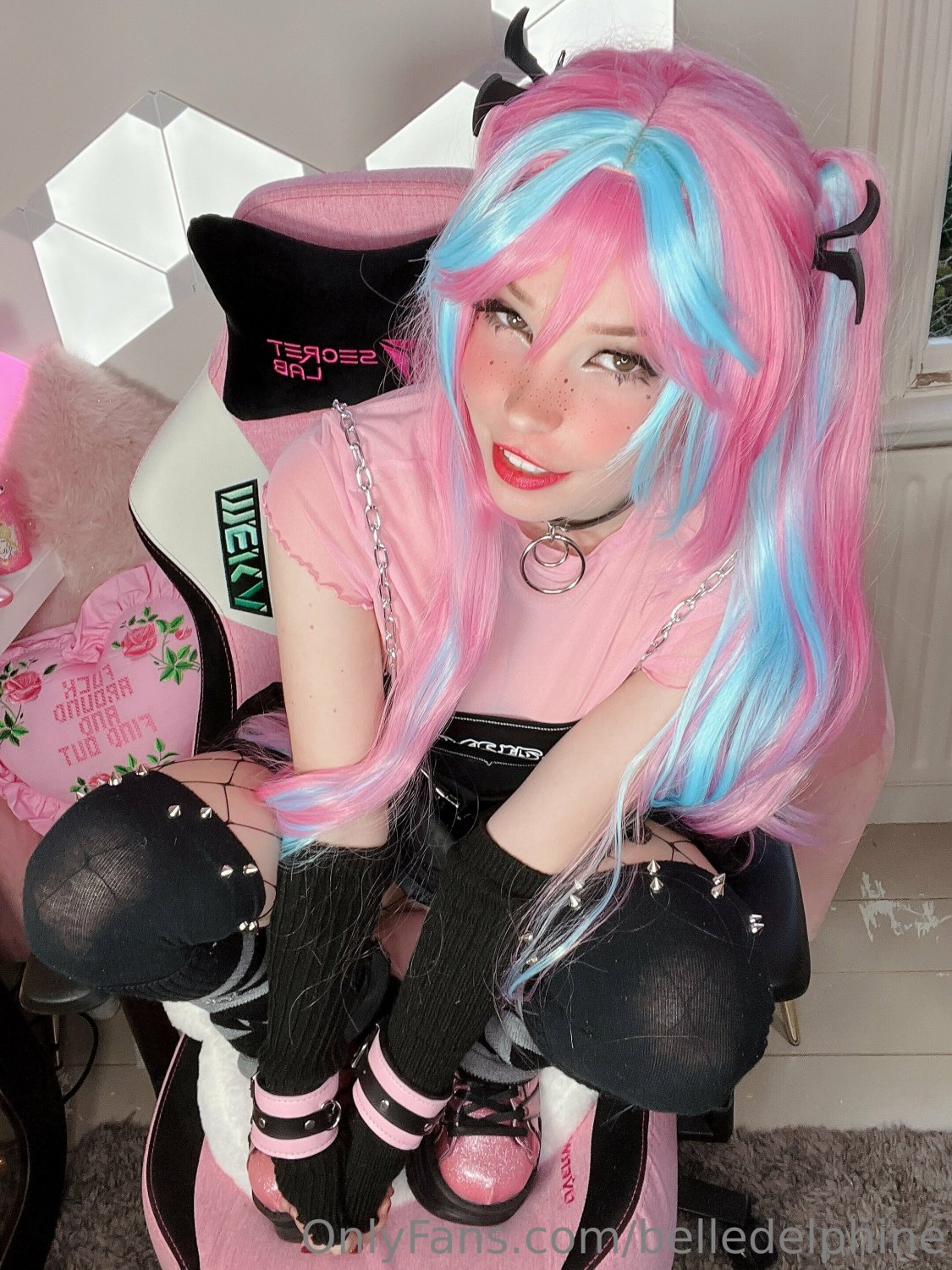 Belle Delphine(STAN) (@BelleDelphine18) / X