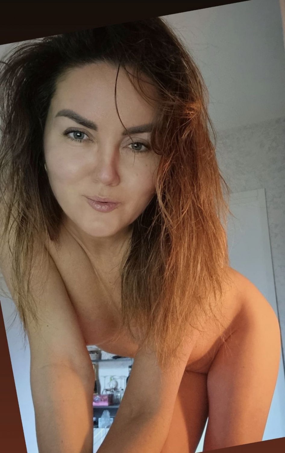 Instagram girl shows it all! #QYMuwmmi