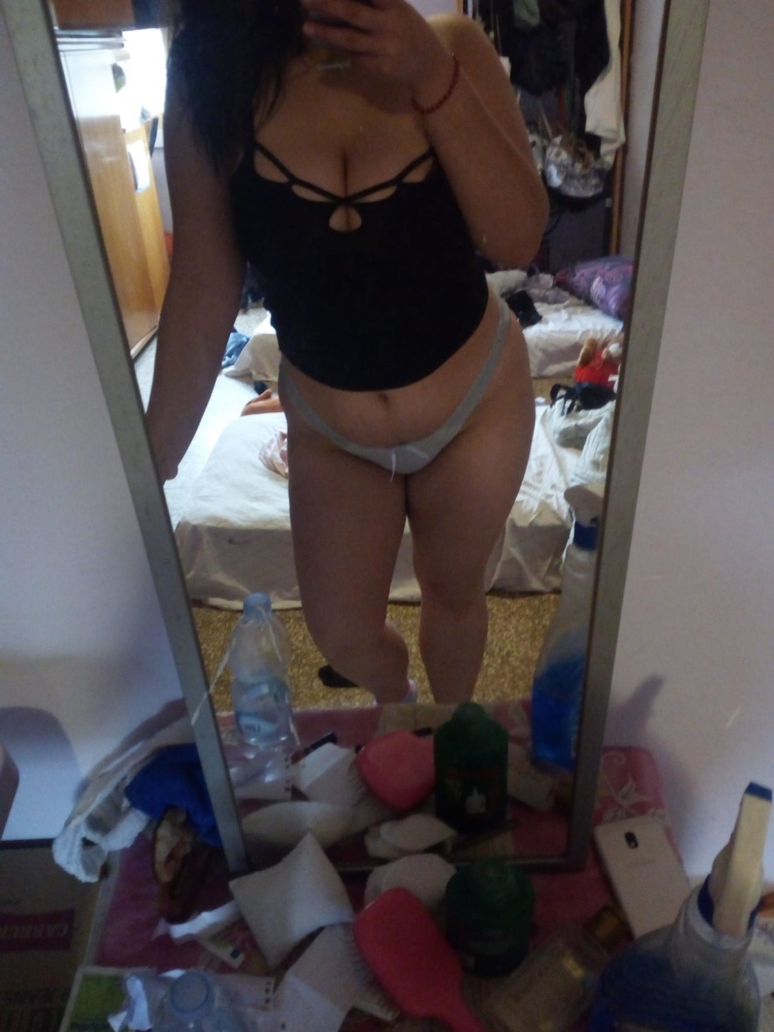 Bbw chubby Stefania 20y (curvy) love bbc and loves to fuck exposed...