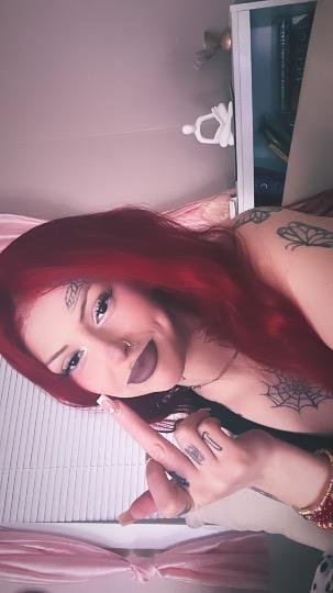 Stripper and part time hooker #CWOm5fPr