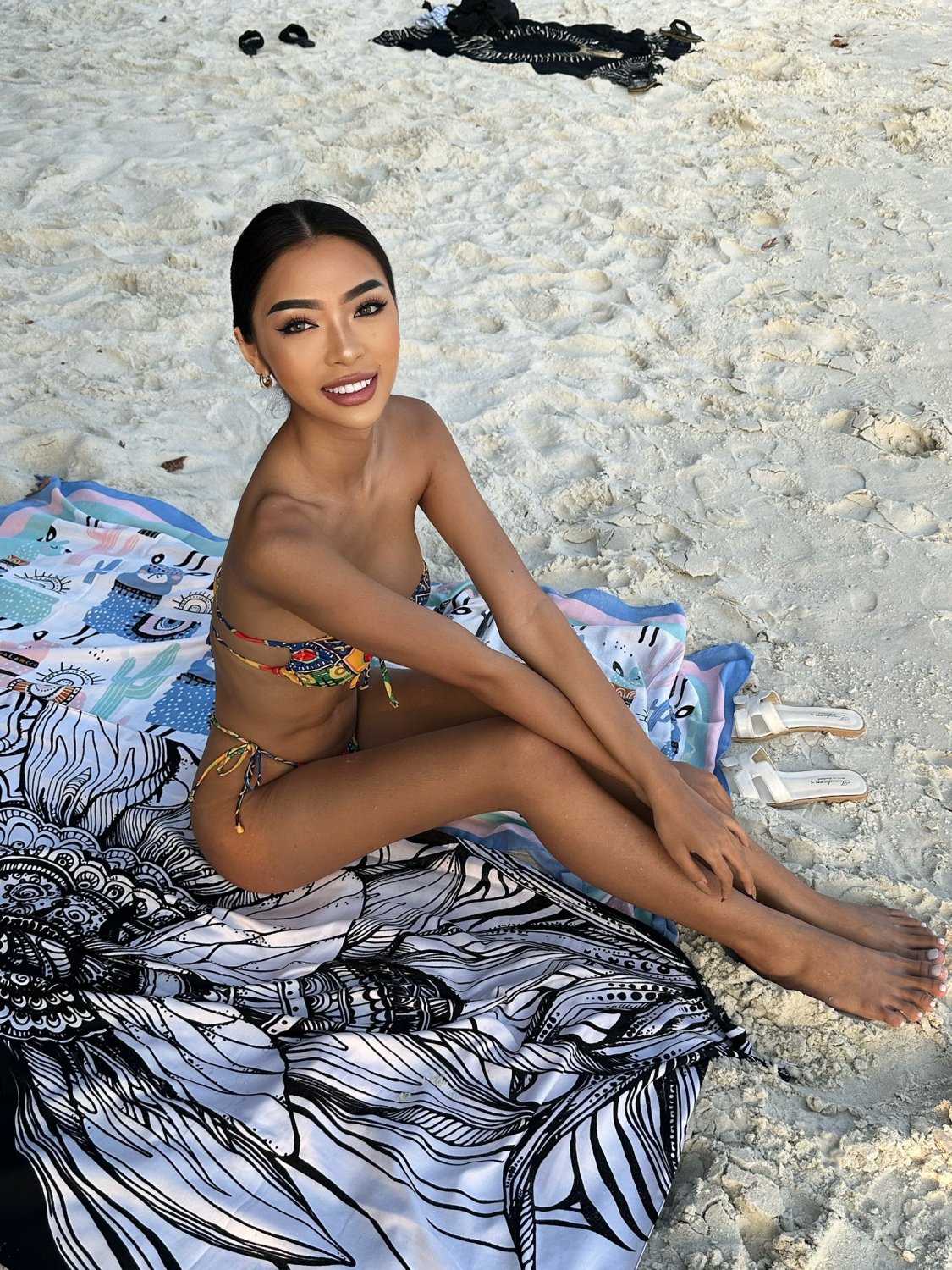 Singapore Lily - TGirl #4AjQkQG6