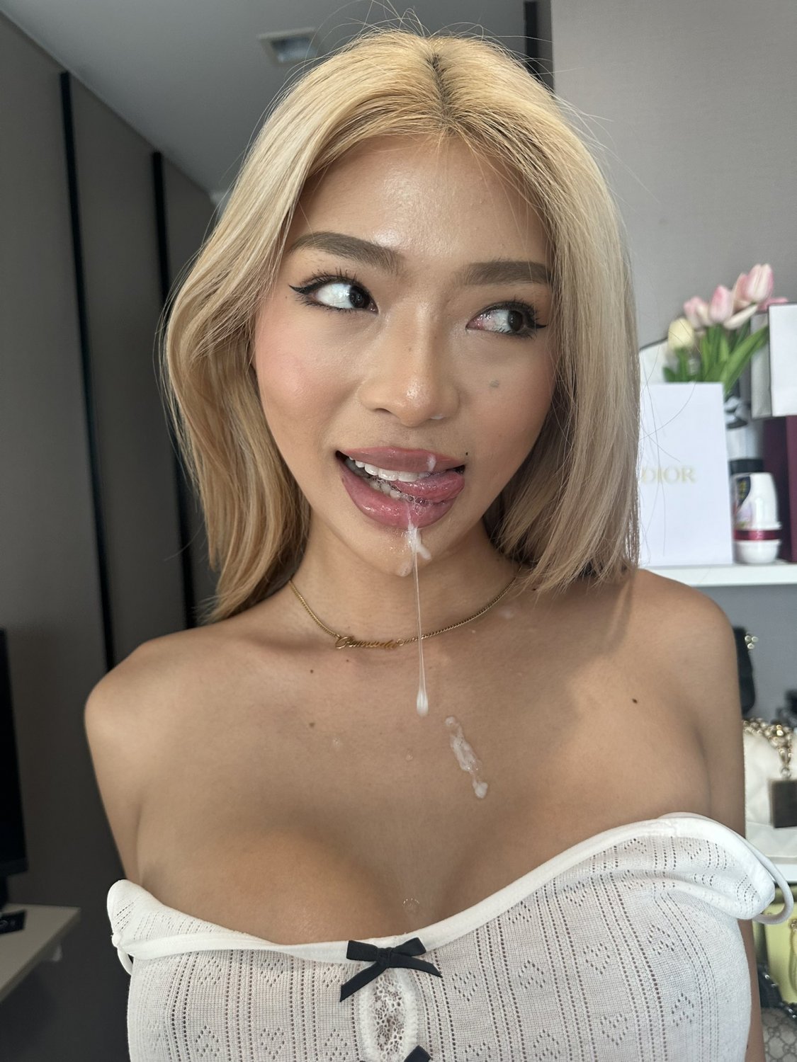 Singapore Lily - TGirl #7bbBG6CC