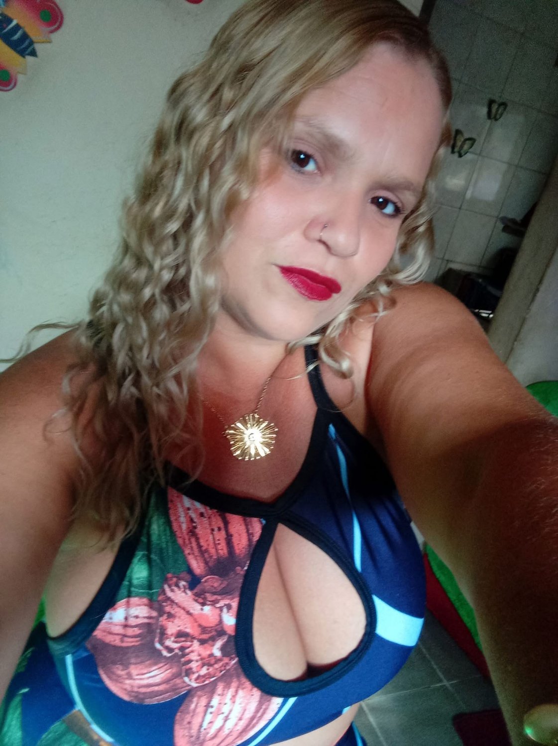Coroa peituda gostosa #05e5kEcm