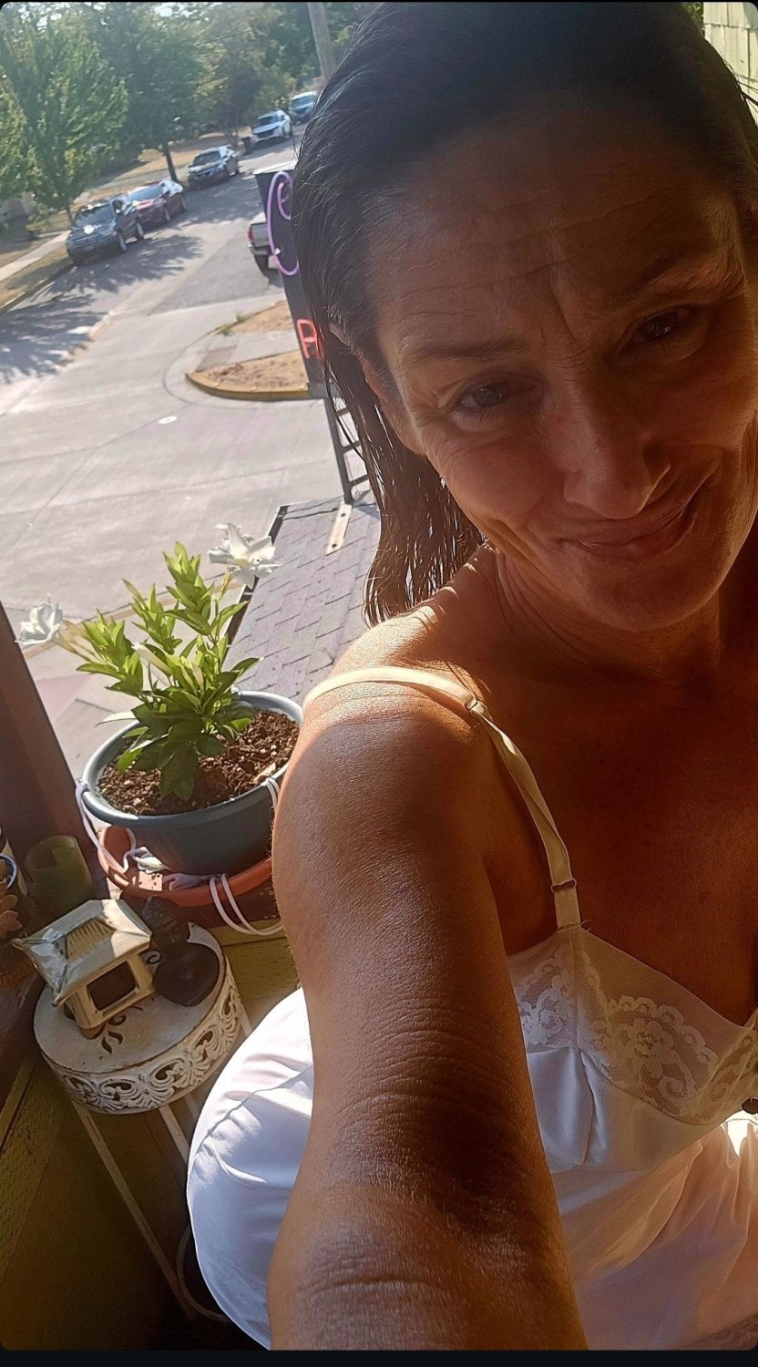 Oregon hippie bartender 10 #2u9ywAL7