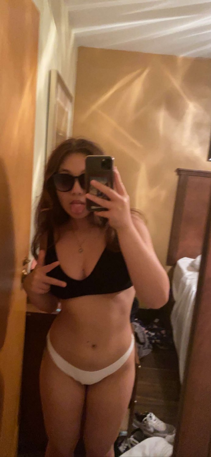 LEAKED 18 yo Hawaiian slut ex gf nudes kayakaiwii #359iUEFD