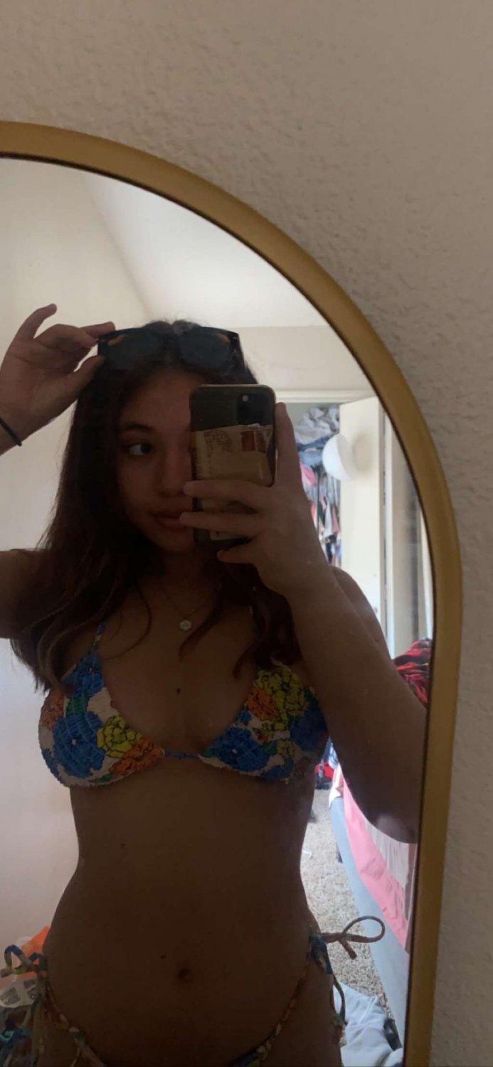 LEAKED 18 yo Hawaiian slut ex gf nudes kayakaiwii #QiClV4jx